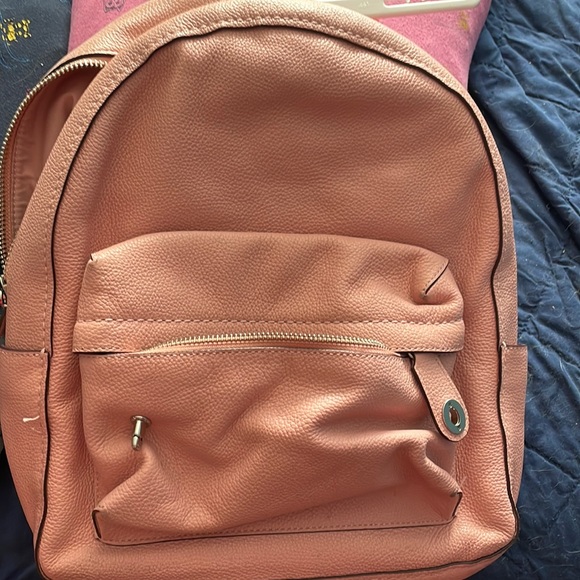 Pink coach back pack - Picture 1 of 4